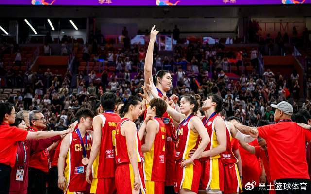 中国女篮热身赛暴露短板 阵容调整引关注