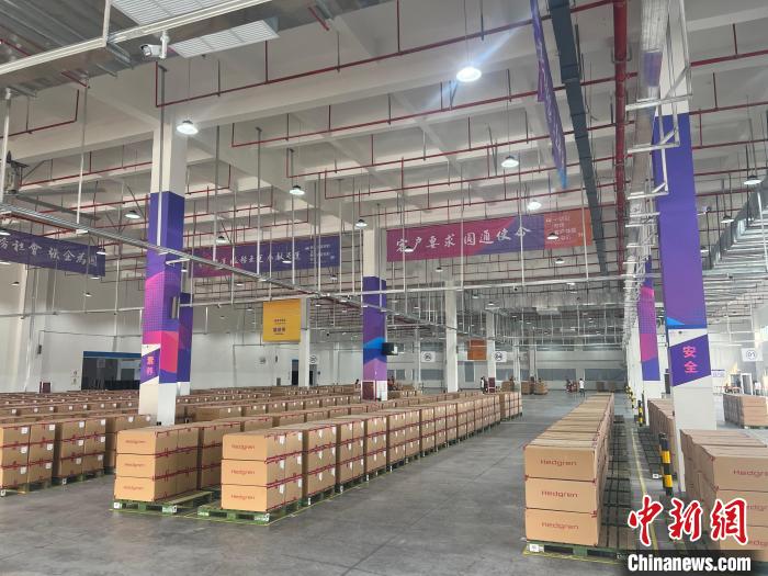 杭州亚运会物流中心迎高峰 智能化设备助力物资