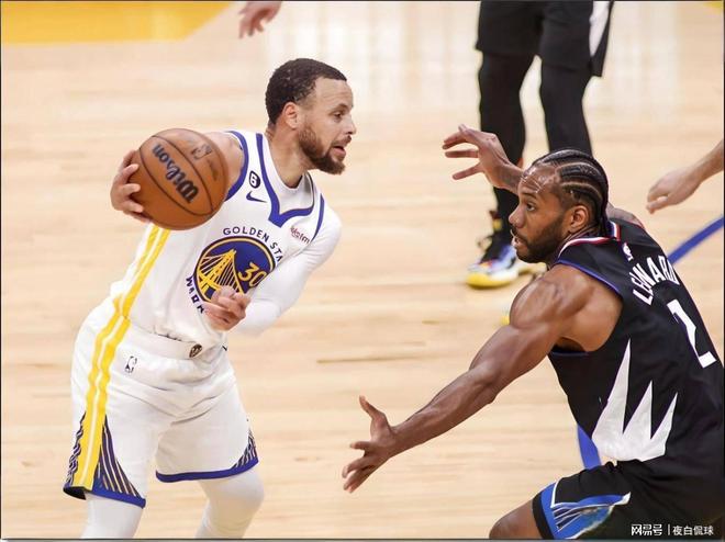 库里伦纳德附加赛生死战 伦纳德盛赞勇士体系引